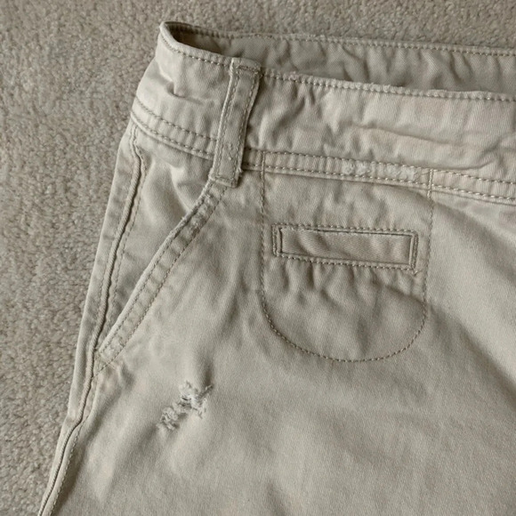 3/$25 American Eagle Outfitters, 100% Cotton, 2 R - Picture 13 of 15